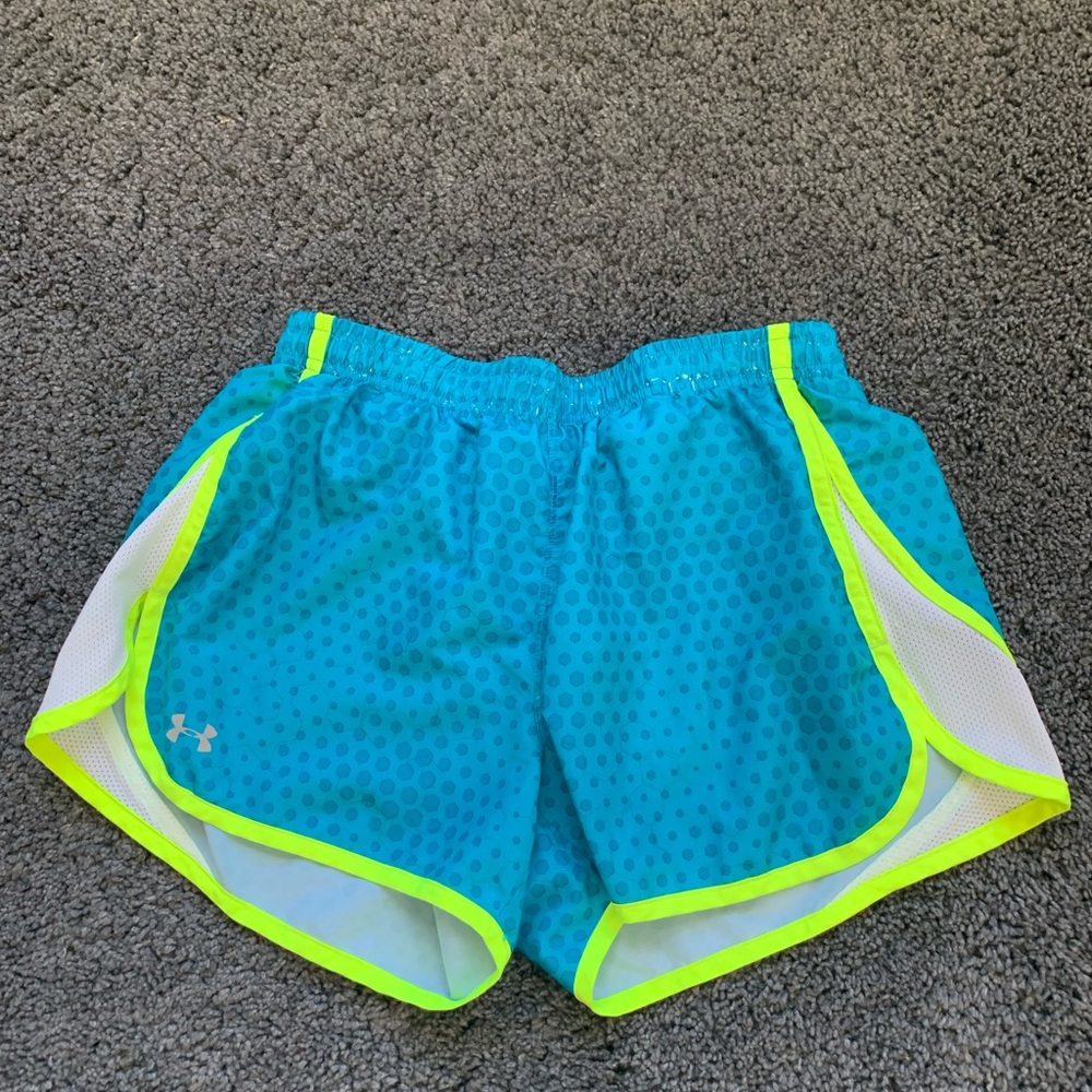 Womens Under Armour Athletic Shorts semi-fitted Size Small